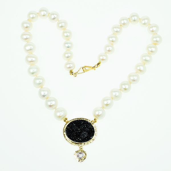 Black Drusy Quartz Cabochon and Kunzite Faceted Freshwater Pearl Necklace