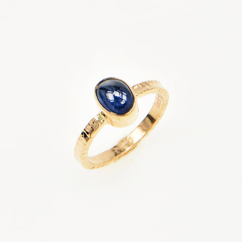 Ceylon Sapphire Cabochon Ring