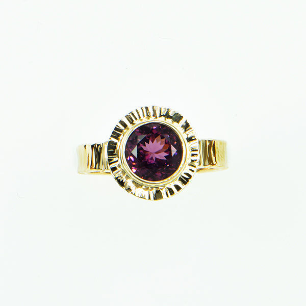 Lavender Ceylon Spinel Faceted Ring